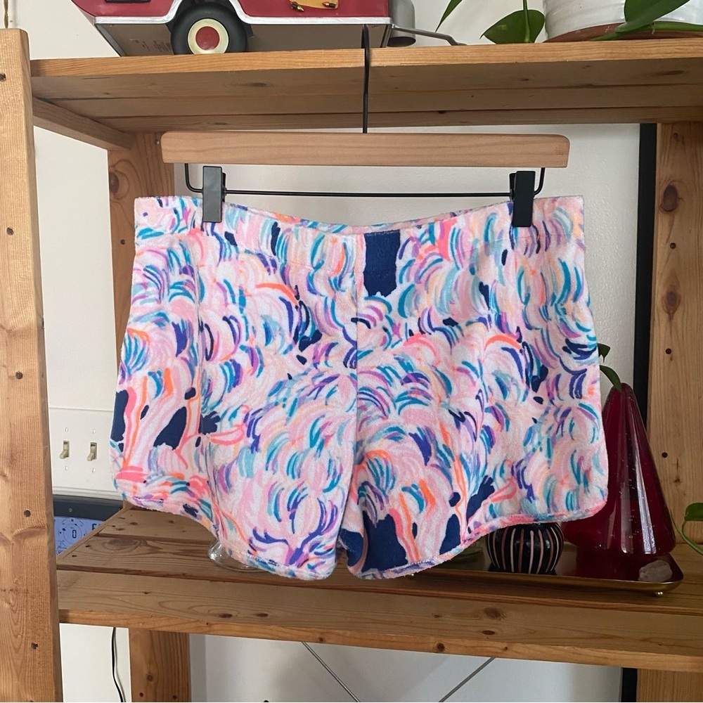 Lilly Pulitzer Colorful Flamingo Print Terrycloth Short Medium - Picture 3 of 15